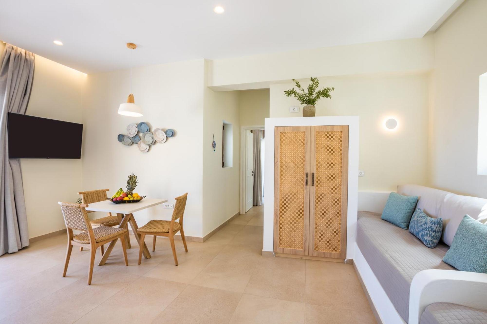 Mertelia Luxury Villas 키라파나기아 외부 사진