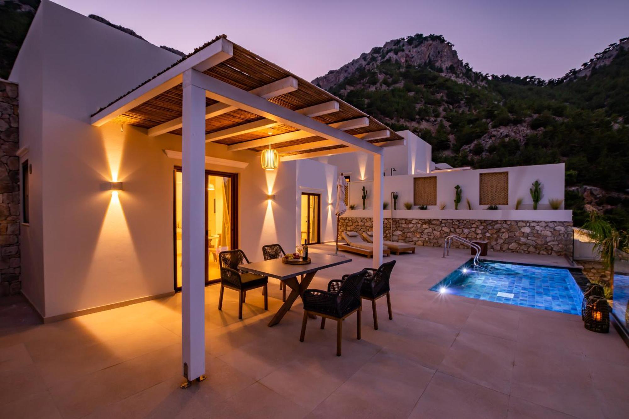 Mertelia Luxury Villas 키라파나기아 외부 사진