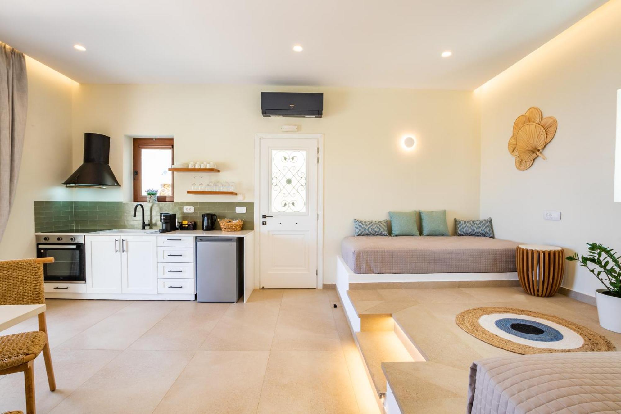 Mertelia Luxury Villas 키라파나기아 외부 사진