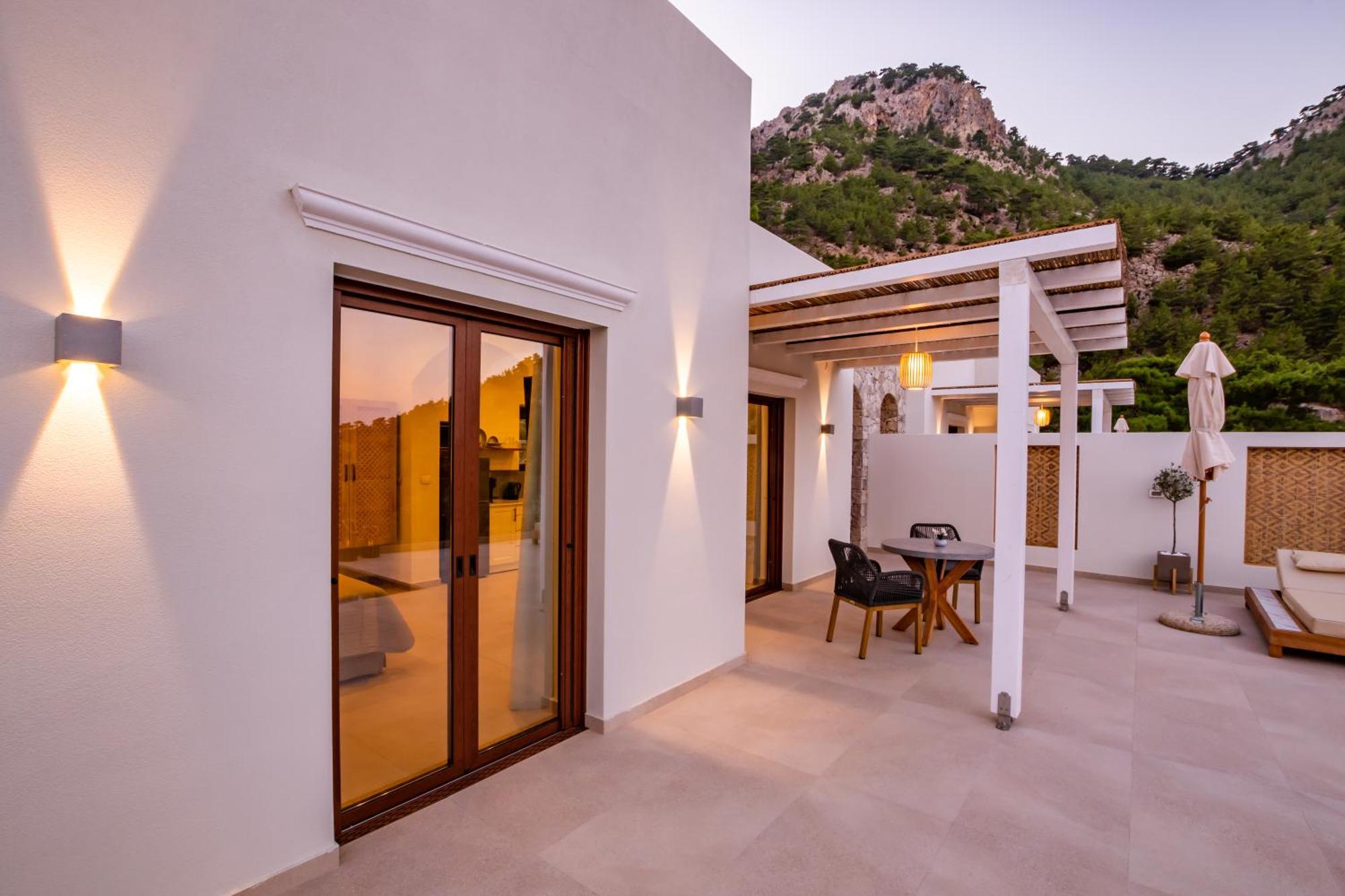 Mertelia Luxury Villas 키라파나기아 외부 사진