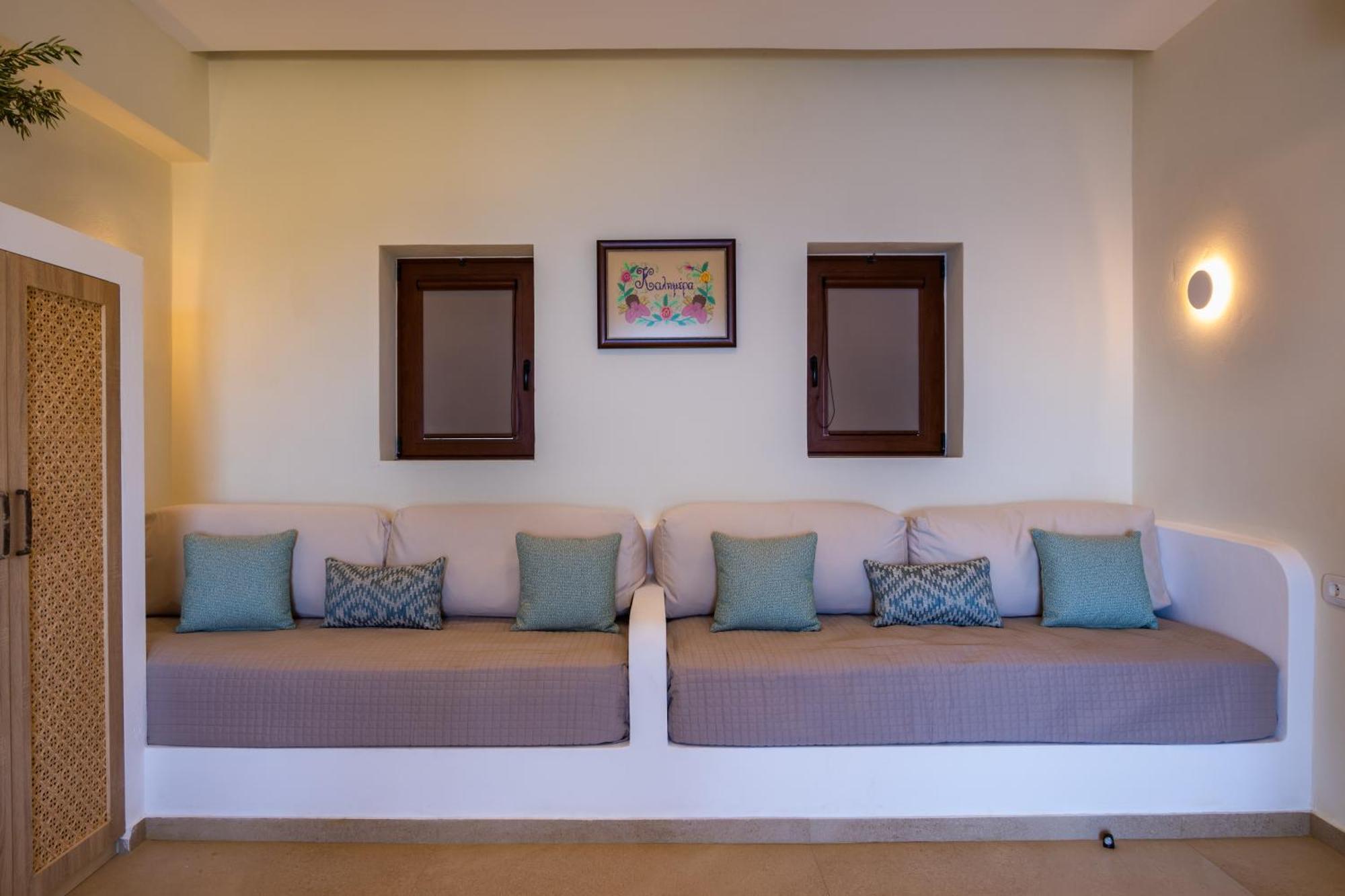 Mertelia Luxury Villas 키라파나기아 외부 사진