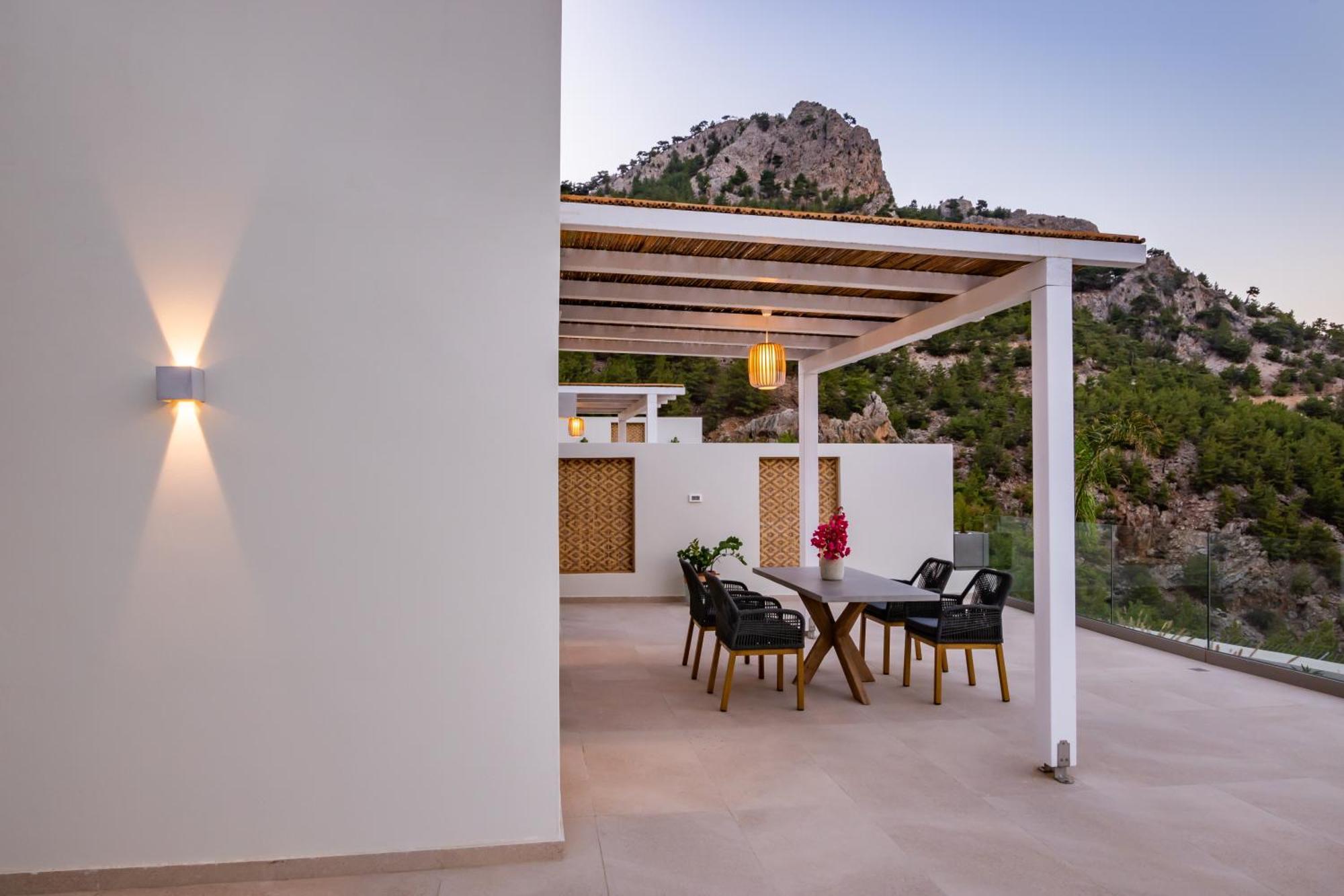 Mertelia Luxury Villas 키라파나기아 외부 사진